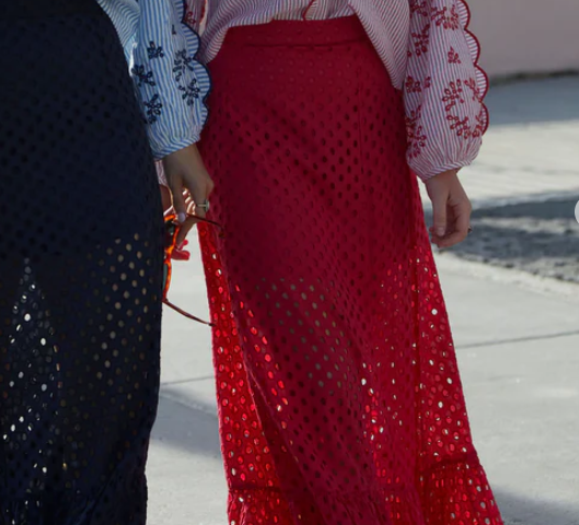 The Mary Hope Eyelet Skirt / Red