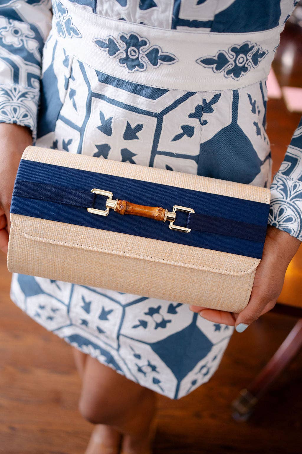 Straw Avery Clutch / Ribbon Loop / Navy
