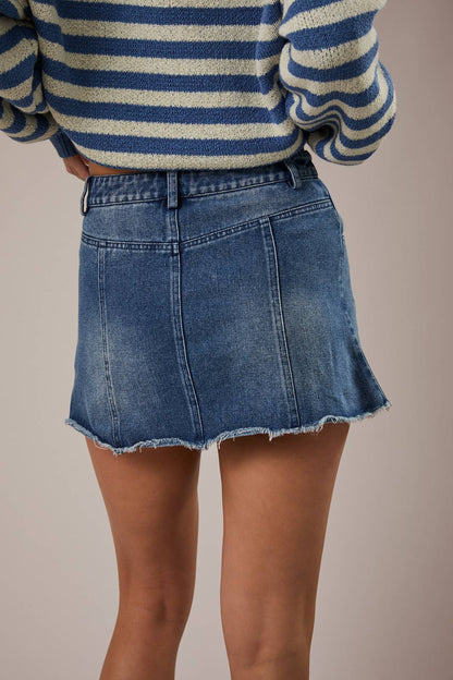 Skirt / Fringe Hem Denim Skirt