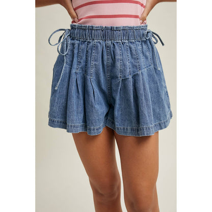 Shorts / Pleated Denim