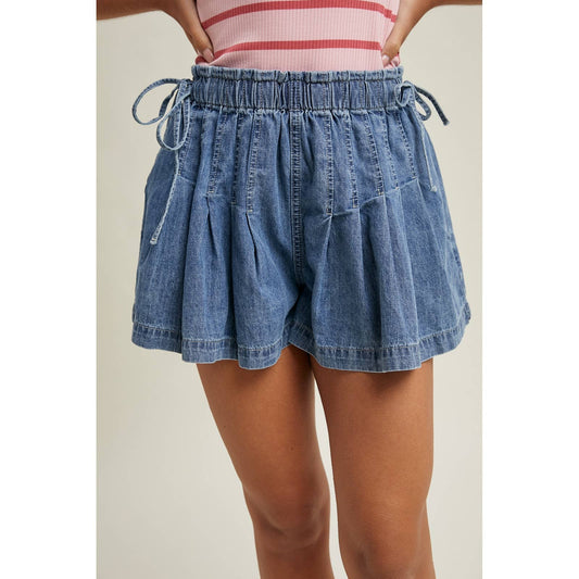 Shorts / Pleated Denim