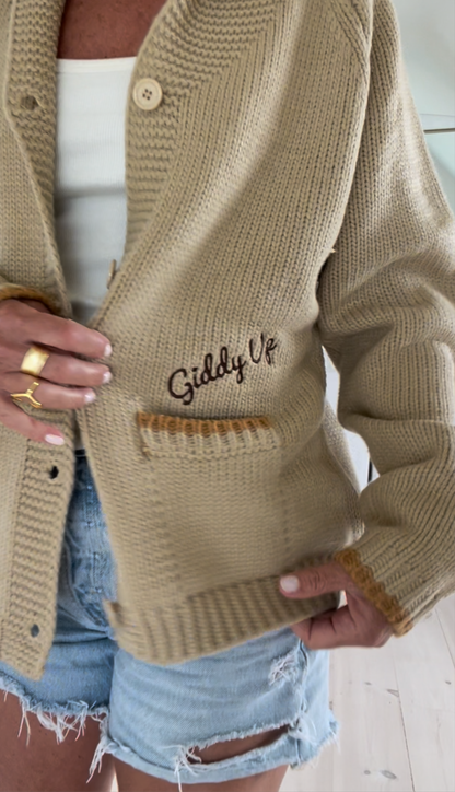 Sweaters / Vintage Horseshoe Varsity Cardi / Camel