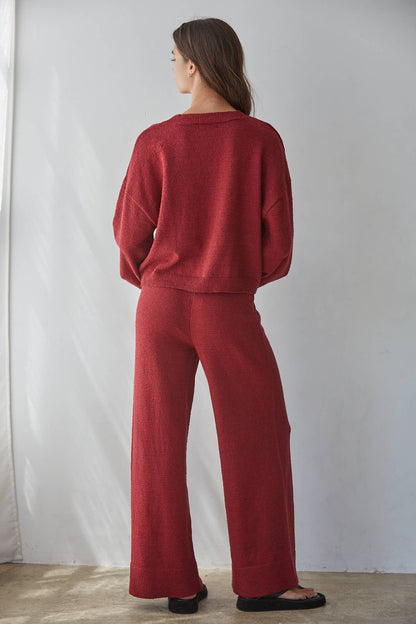 Sweaters / Relaxed Fit Pullover Sweater / Wine