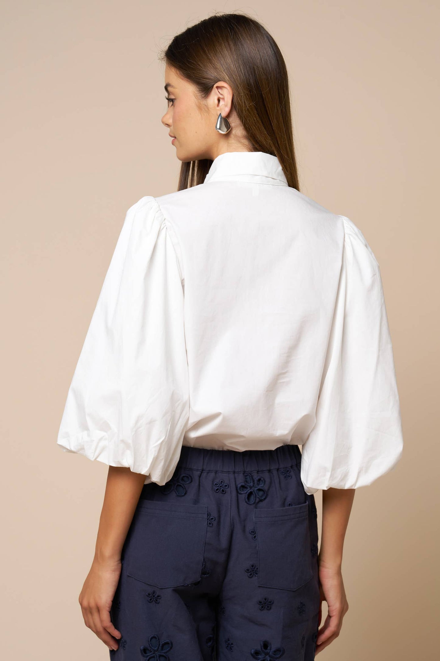 Tops/ Puff Sleeve Button Down Bow Detail / White