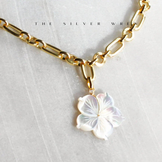 Necklace / Plumeria Pearl Pendant 16 inch