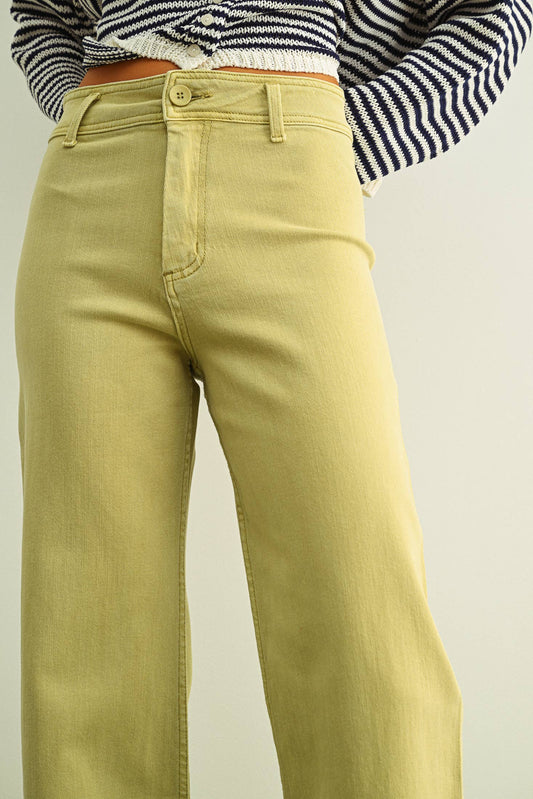 Pants / Wide Leg Denim / Banana