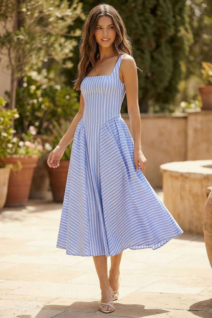 Dresses / Side Gathered Flared Midi / Blue / White