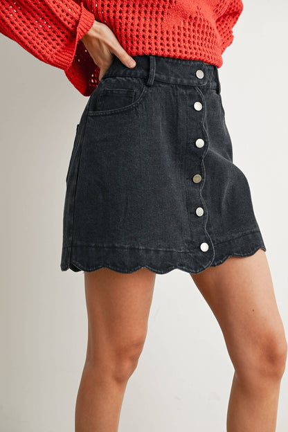 Buttoned Scallop Denim Skirt /  Black