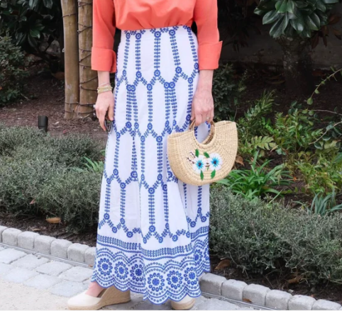 Skirts / The Hanley Midi Lattice Floral / White/Royal Embroidery