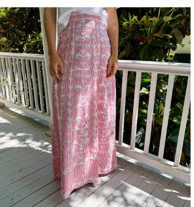Skirts / The Hanley Seersucker Midi / Red