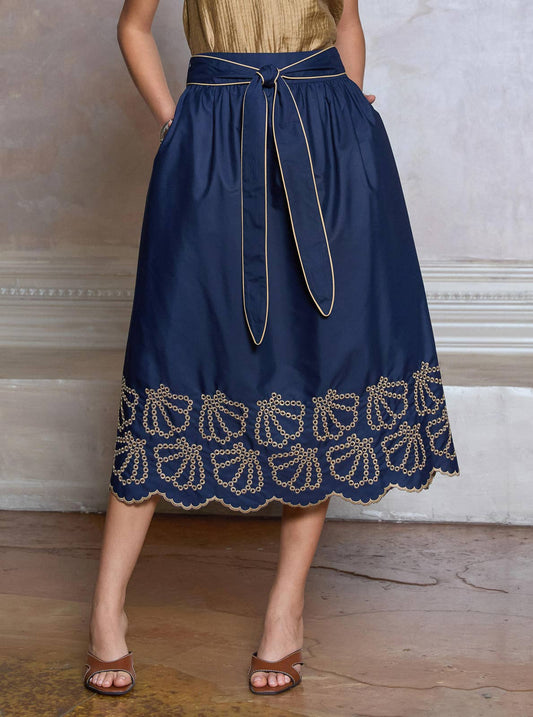 Skirt /  Bow Front Embroidery A-line Midi
