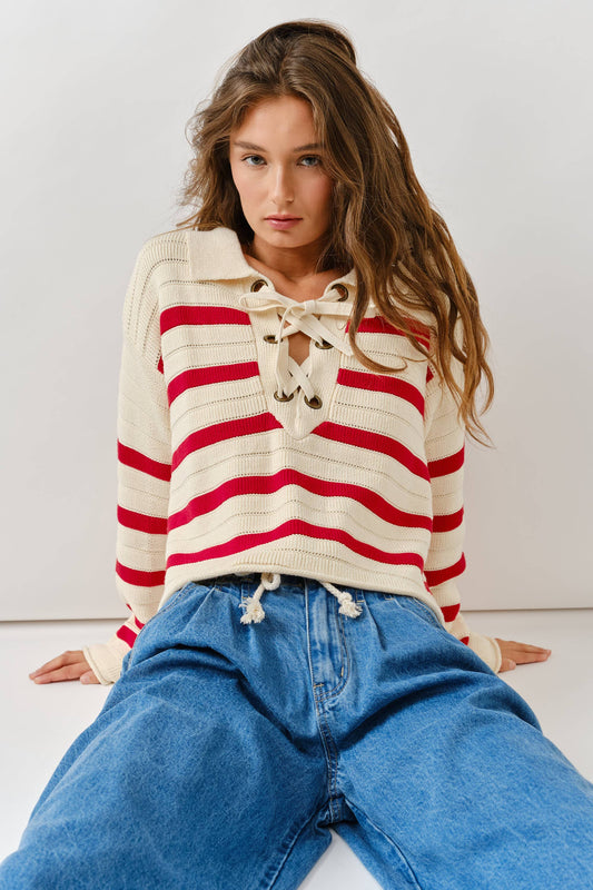 Lace Up Relaxed Fit Sweater / Ivory / Red