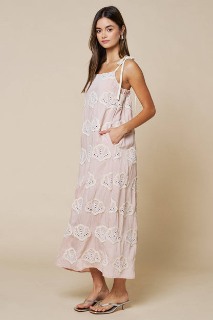 Dresses / Seashell Embroidery Shoulder Tie Maxi / Lt Pink