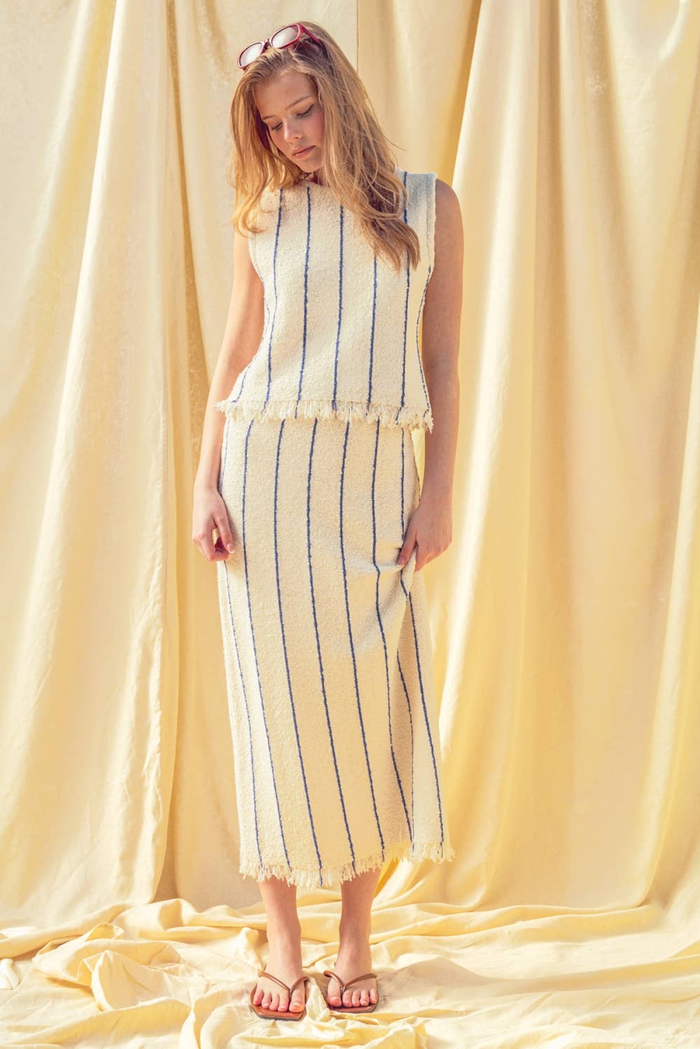 Knit Tessel Hem Sleeveless Top / Navy Stripe